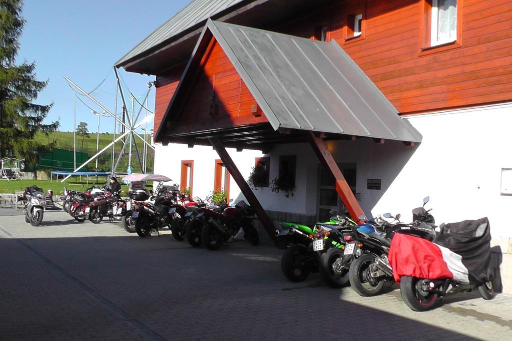 Rodinny Penzion Skiland Ostruzna Exterior foto